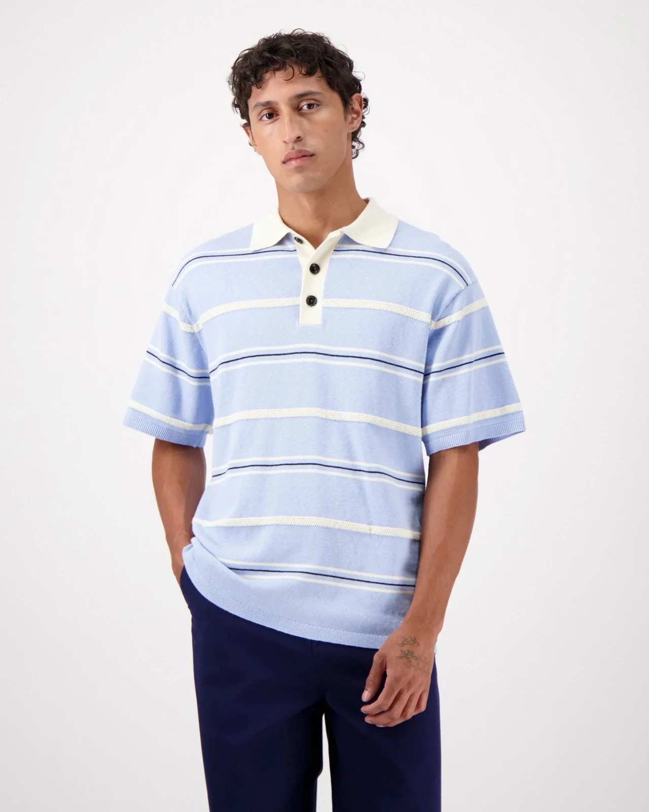 CASTART LUNDY LIGHTBLUE FRONTCROP x@x jpg